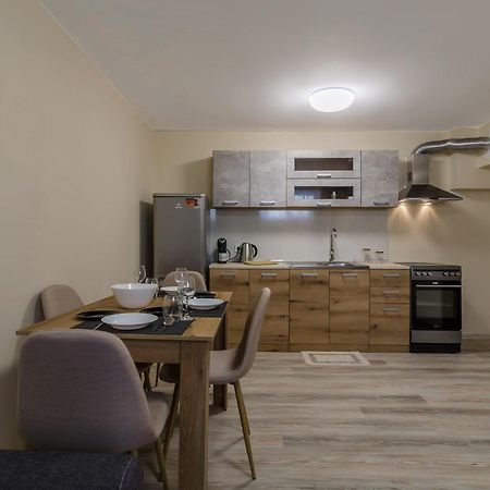 Brizy Apartamento Varna Exterior foto